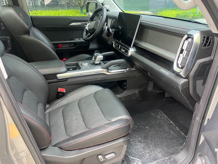 Jetour T2 2025 2025款 2.0TD DCT XWD穿越