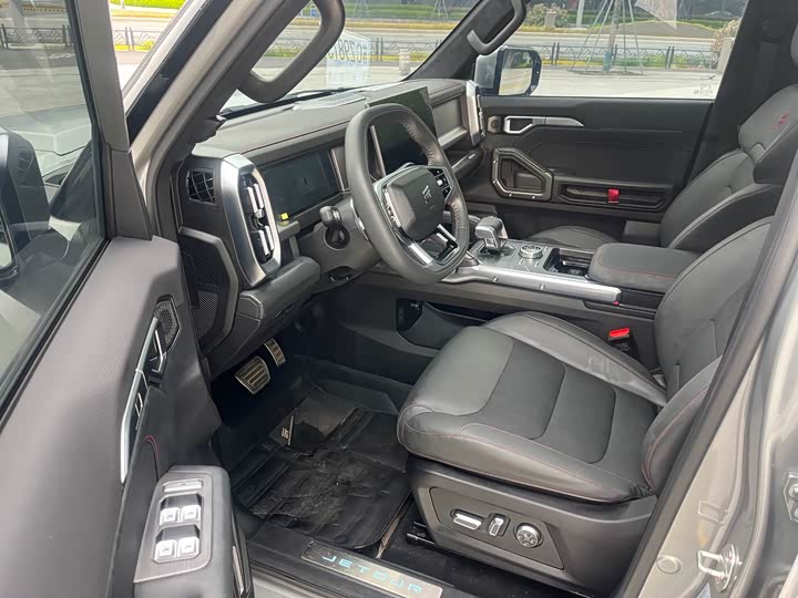 Jetour T2 2025 2025款 2.0TD DCT XWD穿越