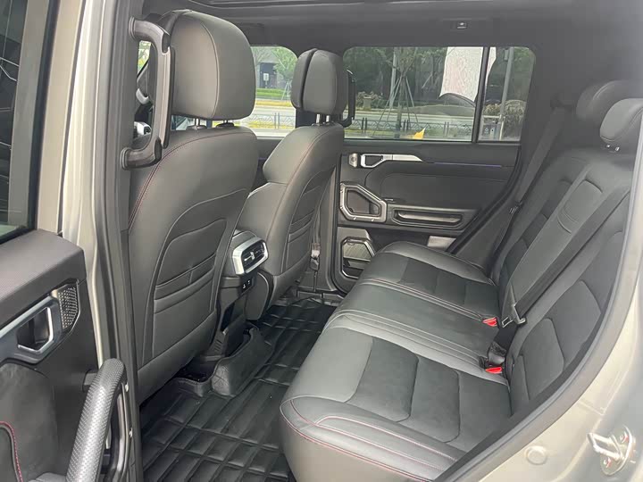 Jetour T2 2025 2025款 2.0TD DCT XWD穿越