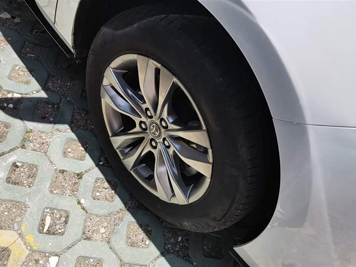 Toyota Sienna 2024 2024款 2.5L混动 豪华版