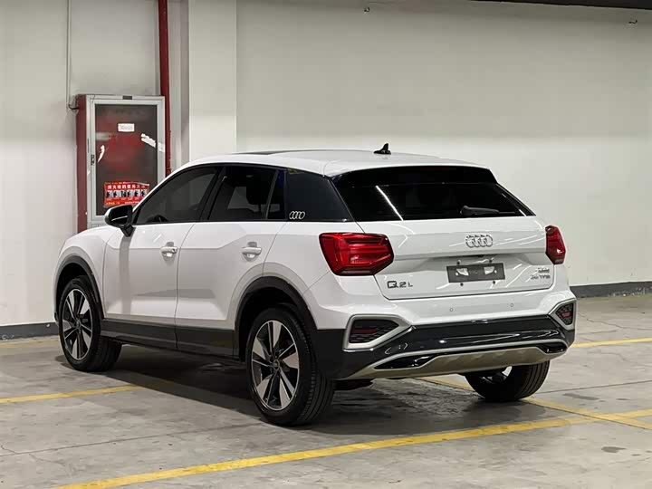 Фото 4 - Audi Q2L