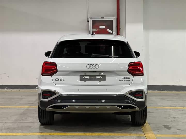 Фото 6 - Audi Q2L