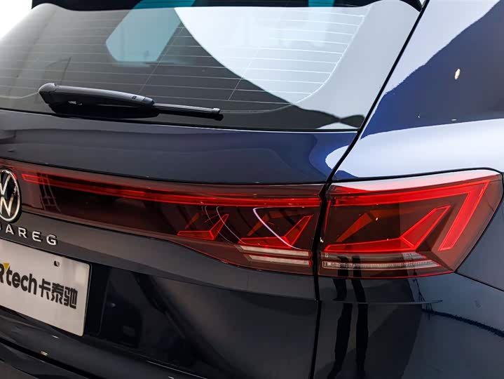 Фото 9 - Volkswagen Touareg