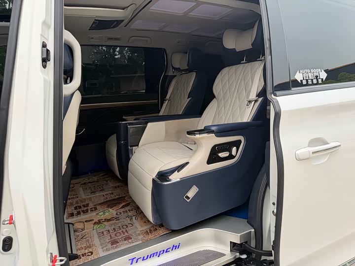 GAC Trumpchi M8 2021 2021款 领秀系列 390T 豪华版
