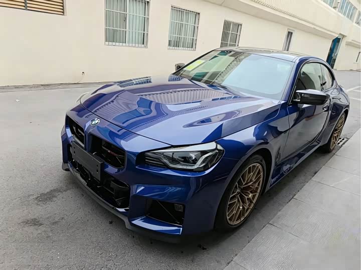 2025 BMW M2