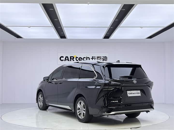 Toyota Sienna 2024 2024款 2.5L混动 舒适版