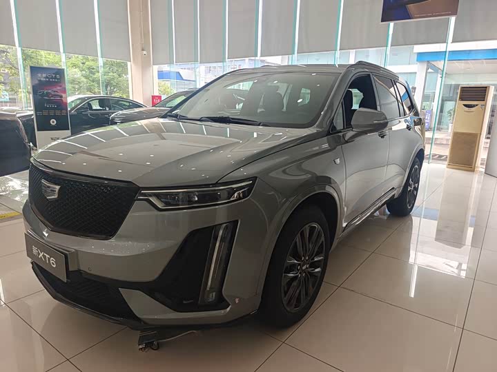 2025 Cadillac XT6