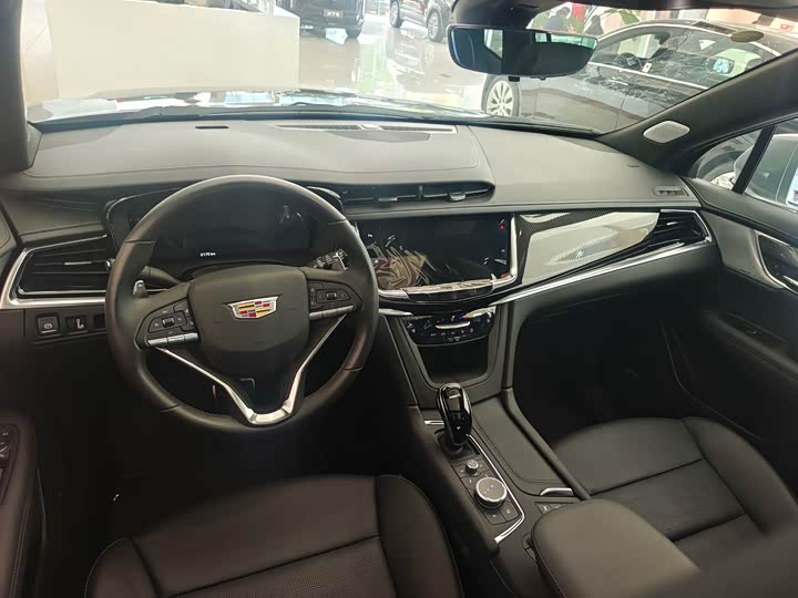 2025 Cadillac XT6
