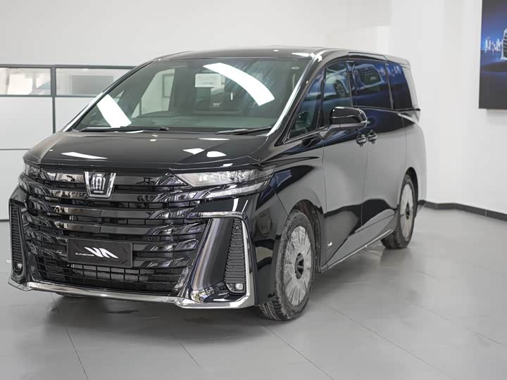 Toyota Vellfire 2025 2025款 皇冠 双擎 2.5L 墨金行政版