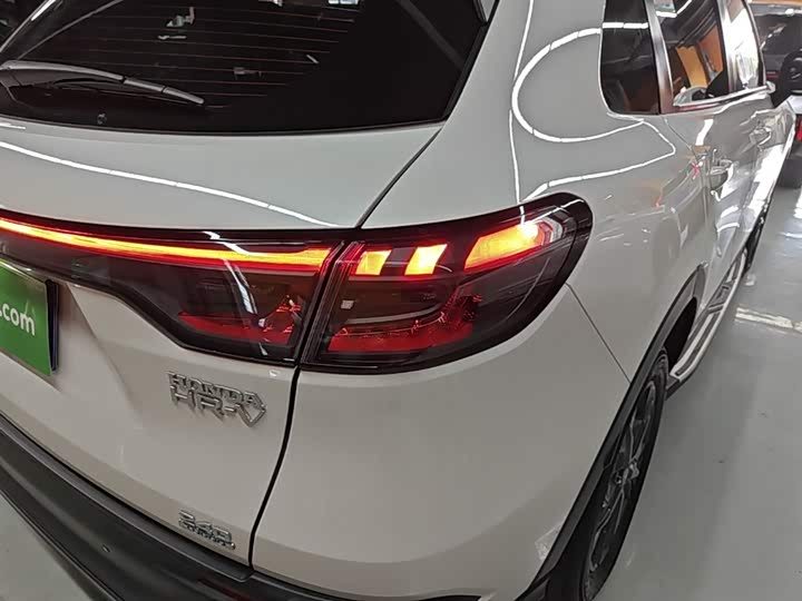 Zdjęcie 8 - Honda HR-V