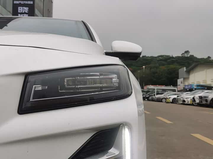 Geely Preface L 2024 2024款 油混 1.5TD 星河版
