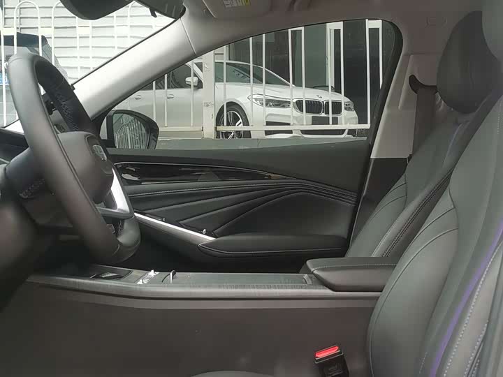 Geely Preface L 2024 2024款 油混 1.5TD 星河版
