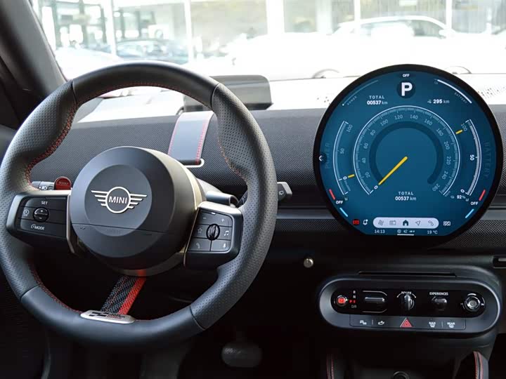 Фото 7 - Mini Aceman JCW