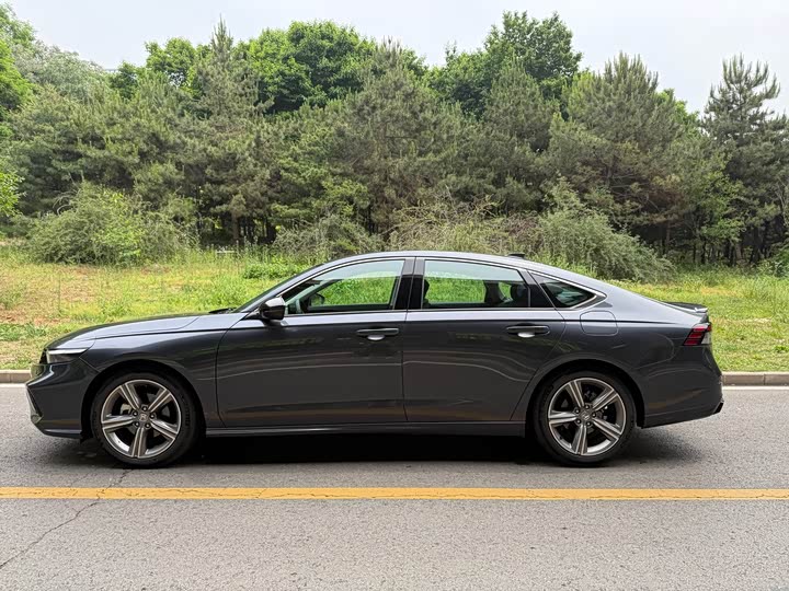Honda Accord 2025 2025款 运动系列 260TURBO 尊贵版