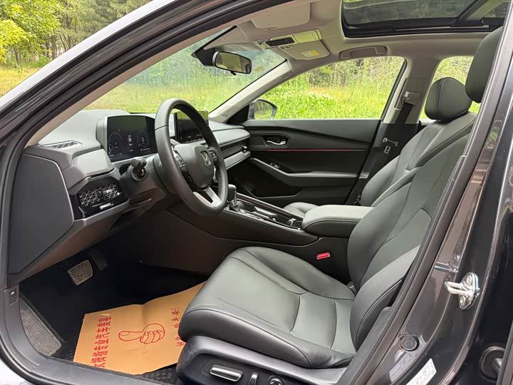 Honda Accord 2025 2025款 运动系列 260TURBO 尊贵版