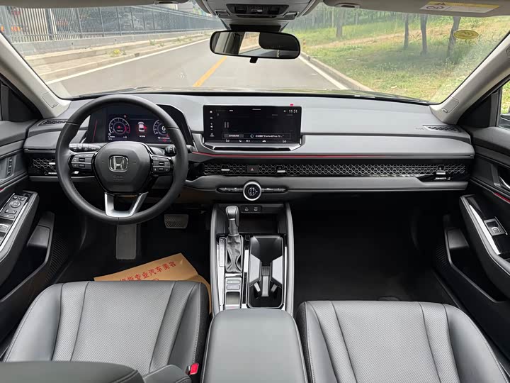 Honda Accord 2025 2025款 运动系列 260TURBO 尊贵版