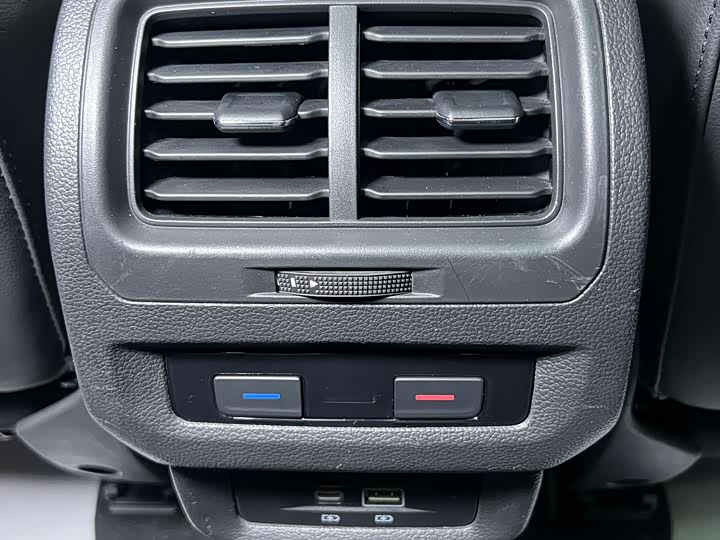 Volkswagen Touran L 2021 2021款 途安L 280TSI DSG拓界豪华版 7座