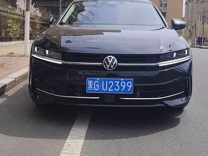 Фото 1 - Volkswagen Magotan