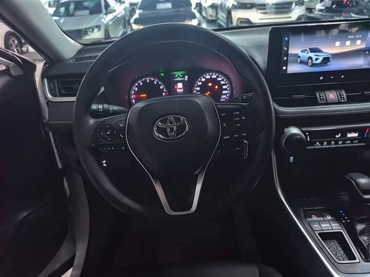 Фото 4 - Toyota Wildlander