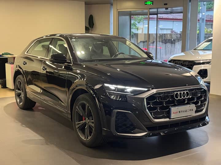 2024 Audi Q8