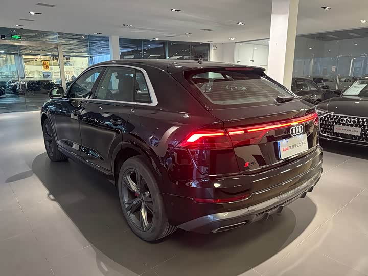 2024 Audi Q8