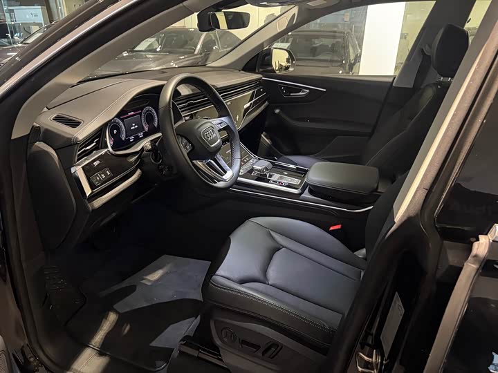 Audi Q8 2024 2024款 55 TFSI 豪华动感型