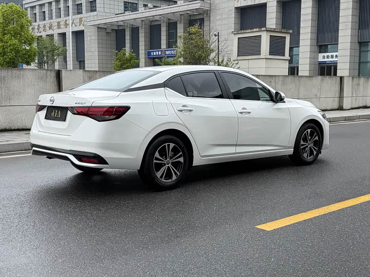 Nissan Sylphy 2026 2026款 1.6L CVT悦享版