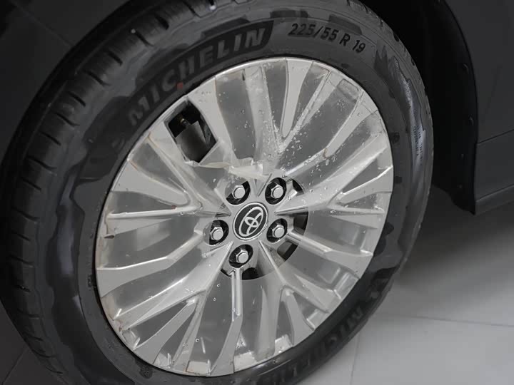 Toyota Alphard 2025 2025款 双擎 2.5L 臻享黄金版