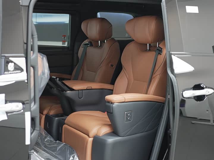 Toyota Alphard 2025 2025款 双擎 2.5L 臻享黄金版