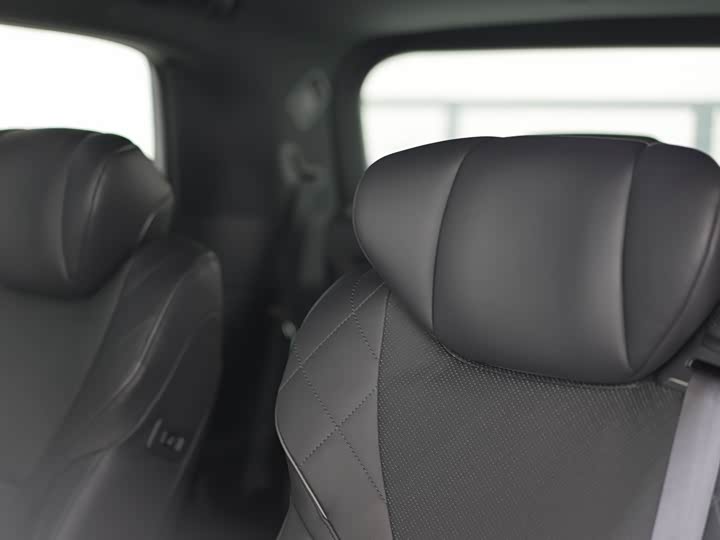 Фото 7 - Toyota Vellfire
