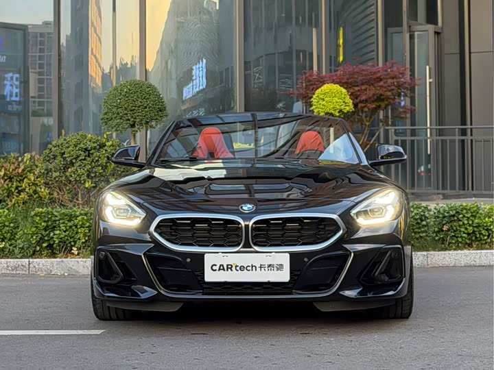 Photo 2 - BMW Z4