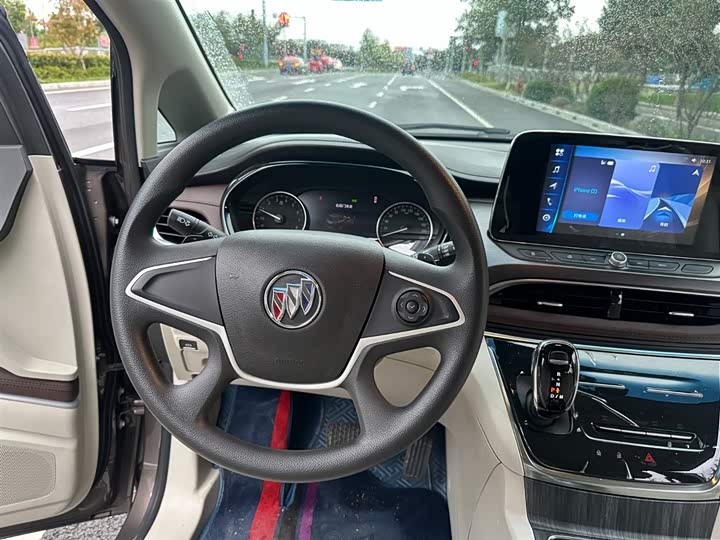Photo 7 - Buick GL8 ES