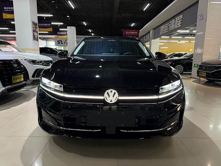 Volkswagen Magotan 2026 2026款 380TSI DSG尊贵版大迈包