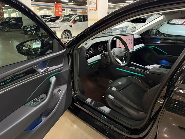 Volkswagen Magotan 2026 2026款 380TSI DSG尊贵版大迈包