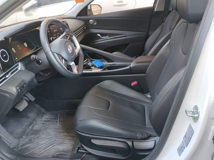 Фото 8 - Hyundai Elantra N line
