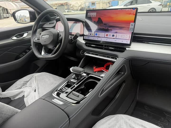Фото 8 - Geely Preface