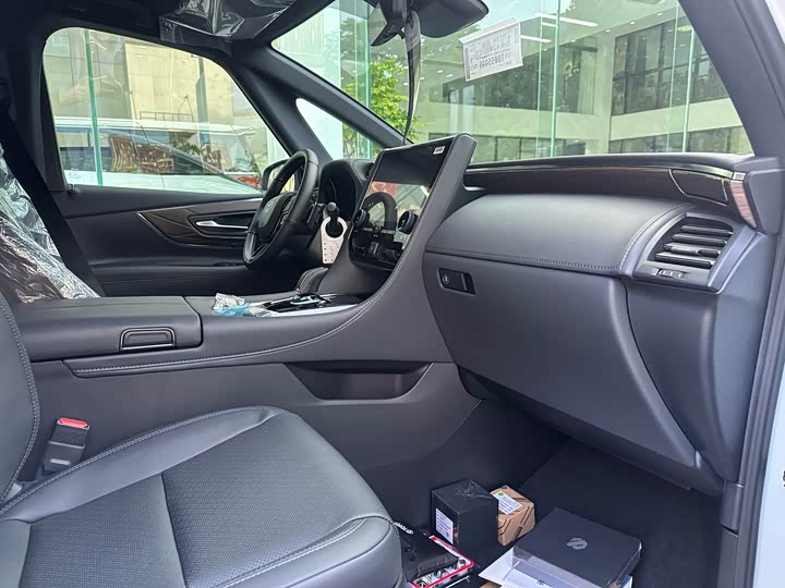 Toyota Alphard 2025 2025款 双擎 2.5L 臻享黄金版