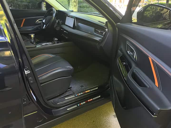 Changan Oshan X7 Plus 2022 2022款 1.5T 蓝鲸版自动尊贵型