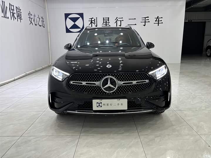 Photo 3 - Mercedes-Benz GLC-Class