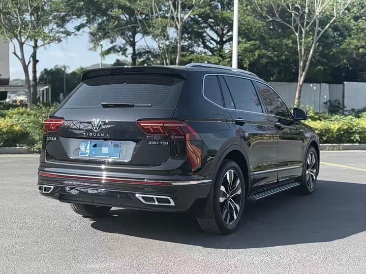 Фото 4 - Volkswagen Tiguan L Pro