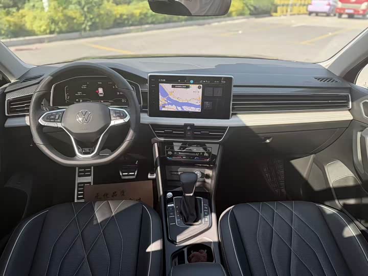 Фото 6 - Volkswagen Tiguan L Pro