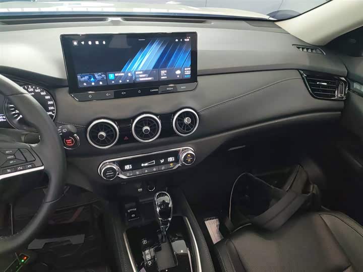 Nissan X-Trail 2025 2025款 荣誉 2.0L 两驱领先版