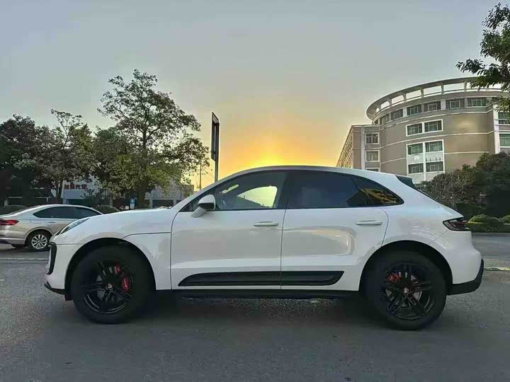 Фото 3 - Porsche Macan