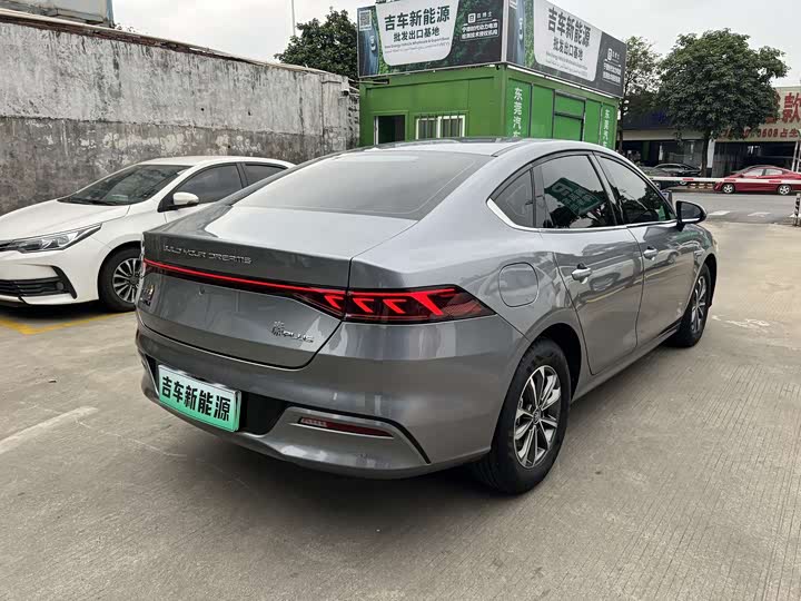 Фото 4 - BYD Qin Plus