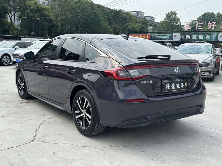 Фото 4 - Honda Civic
