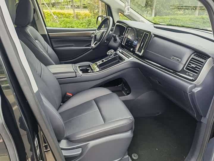 Фото 8 - GAC Trumpchi M8