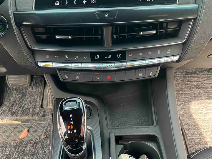 Фото 7 - Cadillac CT5