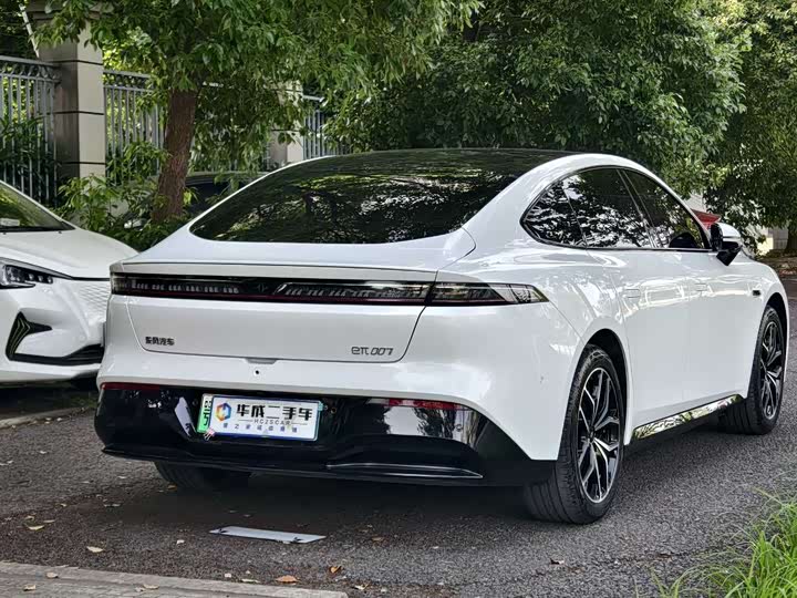 2025 Dongfeng Yipai eπ 007