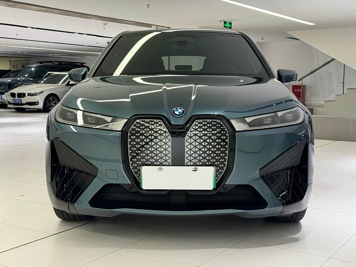 2023 BMW iX