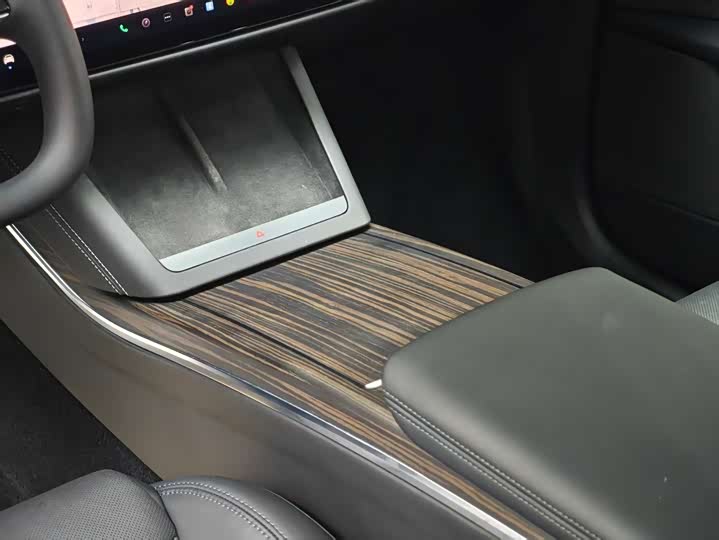 Tesla Model X 2023 2023款 双电机全轮驱动版